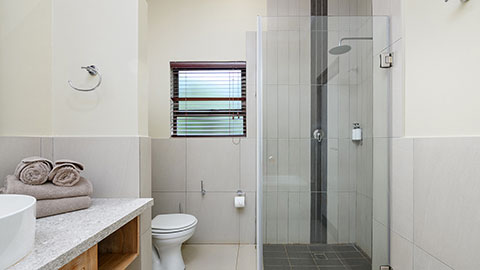 Four Bedroom Chalet with Splash Pool