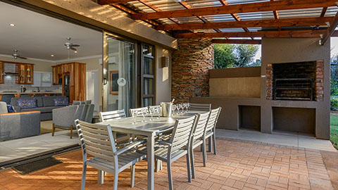 Three Bedroom Family Chalet with Patio
